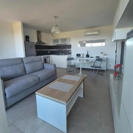 T2 Vue Apartment